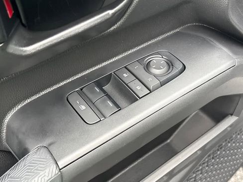 Used 2025 Toyota Tacoma SR w/ Towing Package image 18