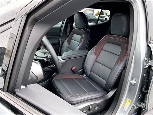 New 2026 Chevrolet Equinox EV RS image 8