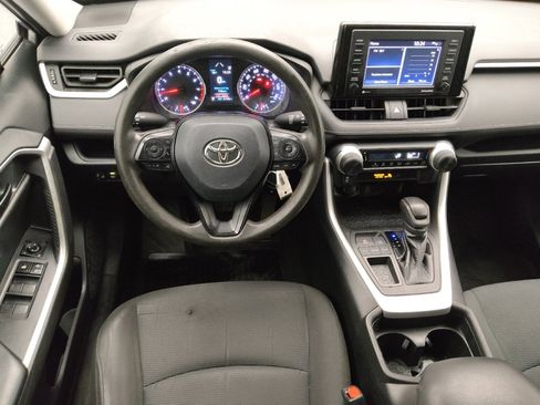 Used 2021 Toyota RAV4 LE image 22
