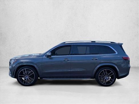 Used 2023 Mercedes-Benz GLS 450 4MATIC image 9