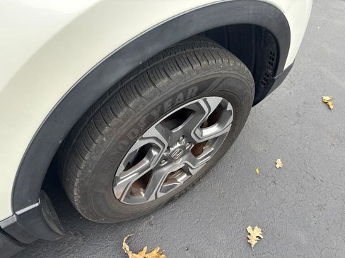 Used 2017 Honda CR-V EX image 9