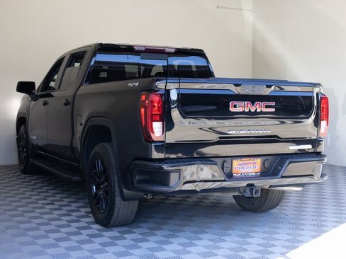 Used 2022 GMC Sierra 1500 Elevation w/ Preferred Package image 14