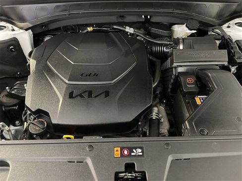 Used 2023 Kia Telluride EX w/ EX Captain's Chair Package image 36