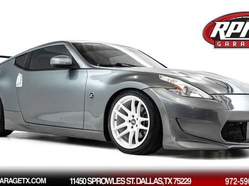 Used 2016 Nissan 370Z Coupe RWD image 1