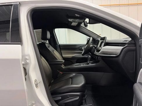 Used 2024 Jeep Compass Latitude AWD/4WD image 21