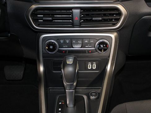 Certified 2021 Ford EcoSport SE w/ SE Convenience Package image 16