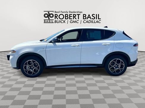 Used 2024 Alfa Romeo Tonale Ti AWD/4WD image 5