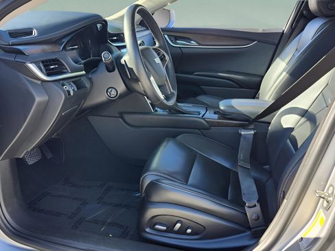 Used 2018 Cadillac XTS Luxury image 9