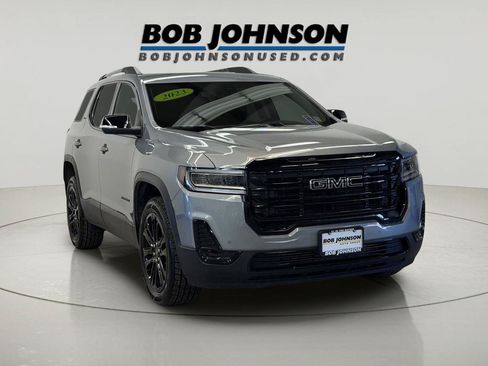 Used 2023 GMC Acadia SLE w/ Elevation Edition AWD/4WD image 3