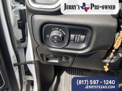 Used 2024 RAM 1500 Laramie image 14