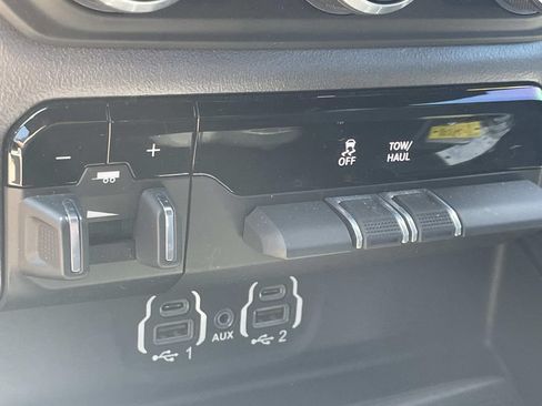 Used 2022 RAM 1500 Big Horn RWD image 20
