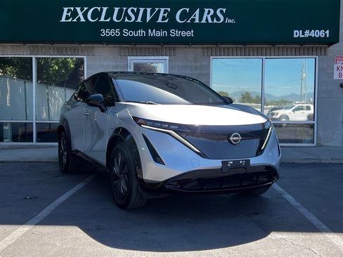 Used 2023 Nissan Ariya AWD image 1
