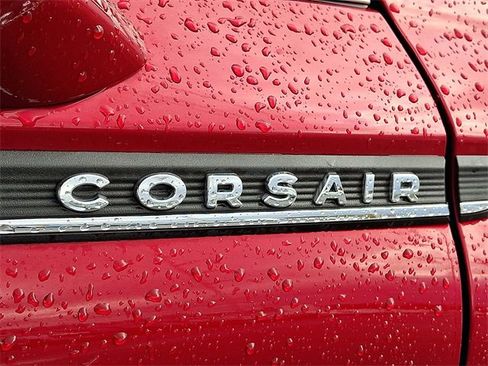 Used 2023 Lincoln Corsair AWD image 30