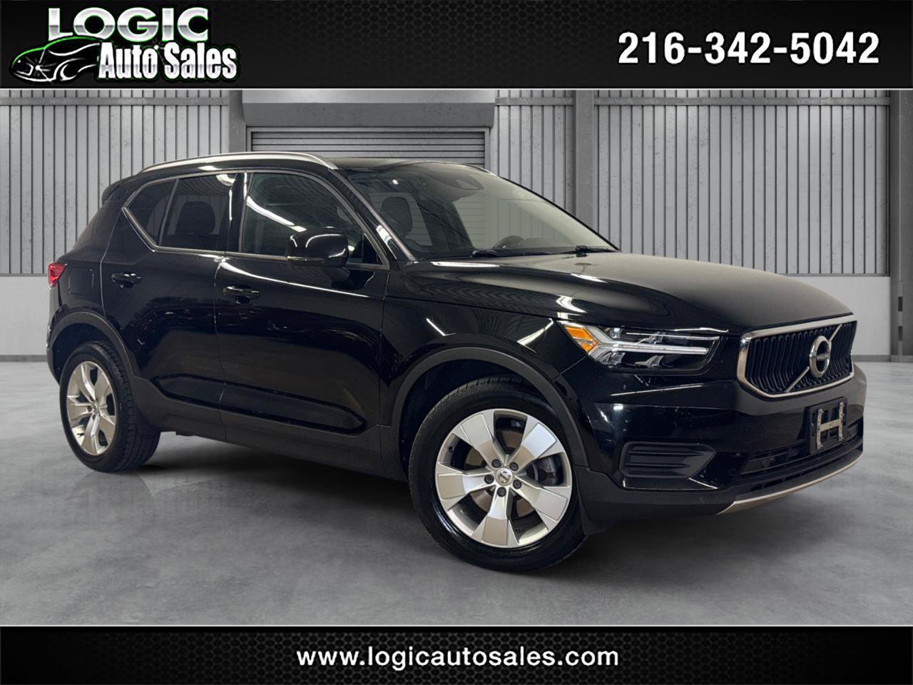 Used 2019 Volvo XC40 T5 Momentum AWD/4WD image 1