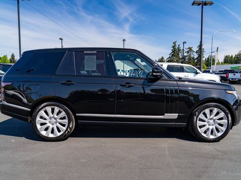 Used 2017 Land Rover Range Rover Supercharged AWD/4WD image 8