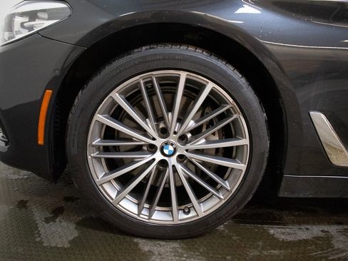 Used 2020 BMW 540i xDrive w/ Premium Package image 9