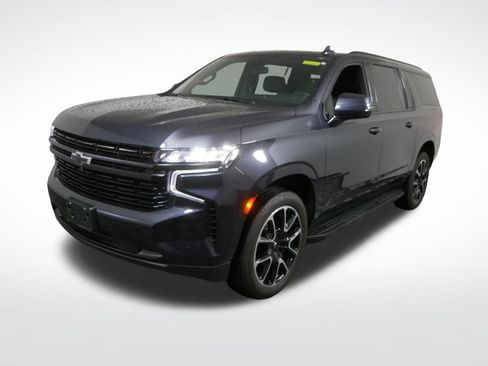 Used 2023 Chevrolet Suburban RST w/ Luxury Package AWD/4WD image 9