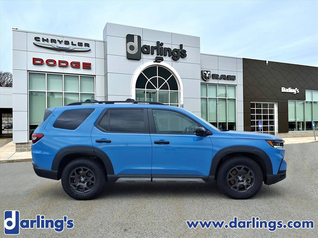 Used 2023 Honda Pilot TrailSport image 4