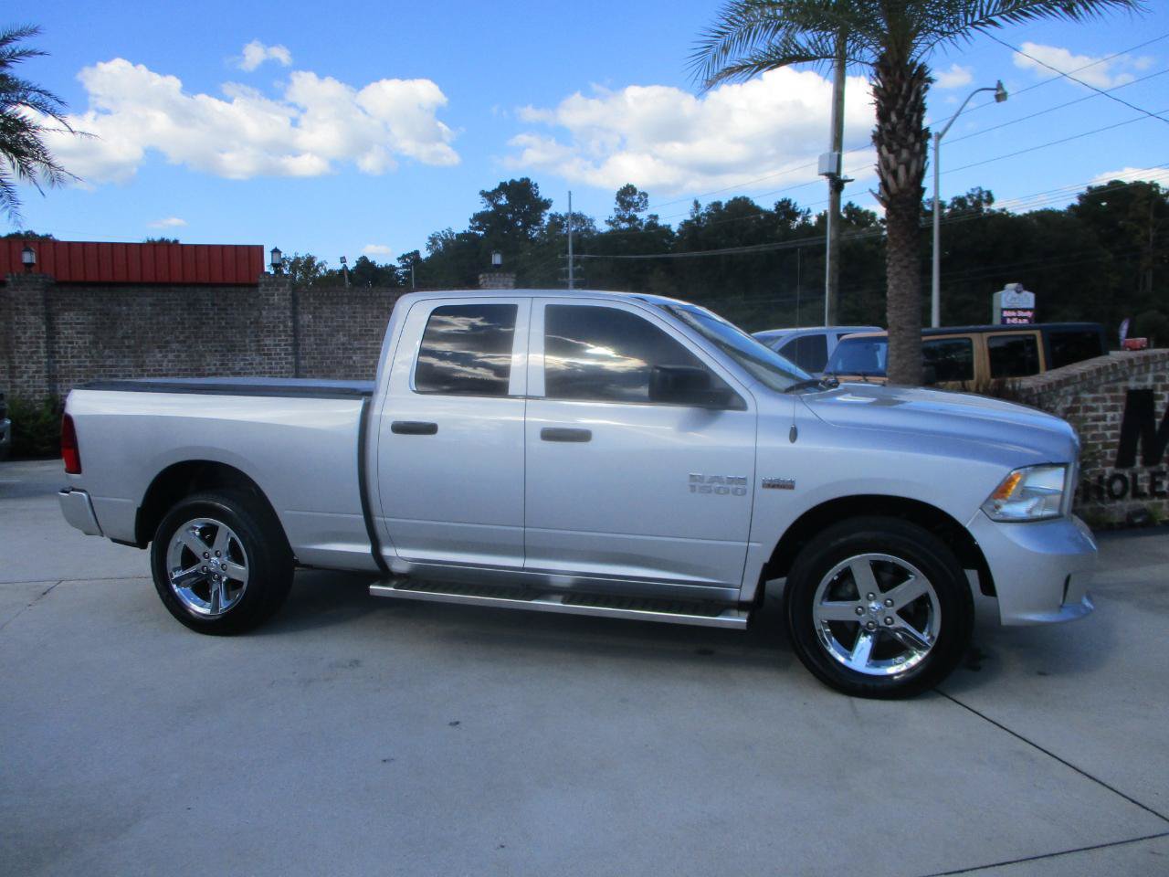 Used 2014 RAM 1500 Express AWD/4WD image 16