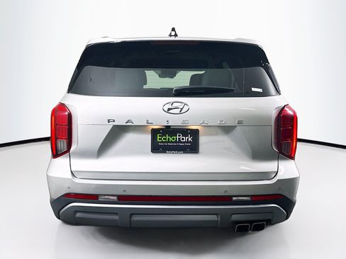Used 2025 Hyundai Palisade SEL FWD image 7