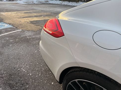 Used 2015 Porsche Panamera 4S image 23