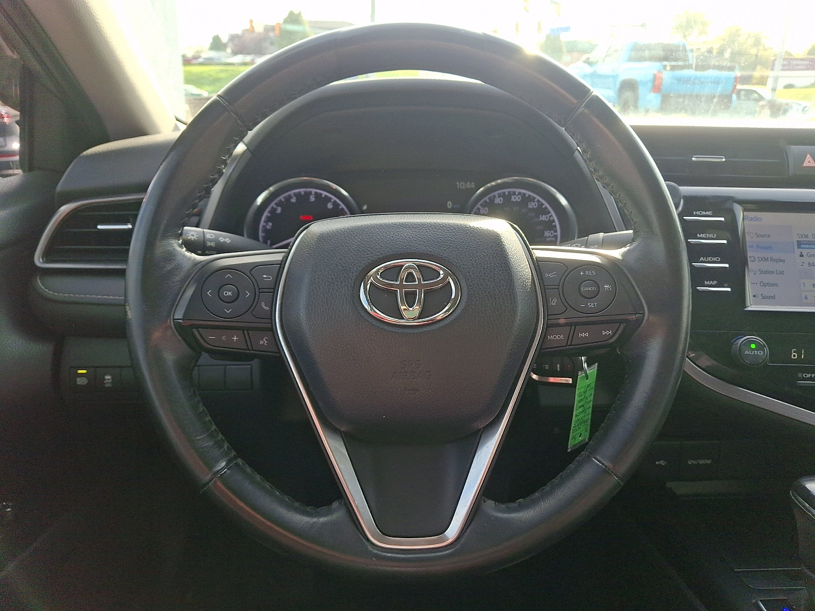 Used 2020 Toyota Camry SE AWD/4WD image 18