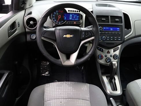 Used 2016 Chevrolet Sonic LS image 15