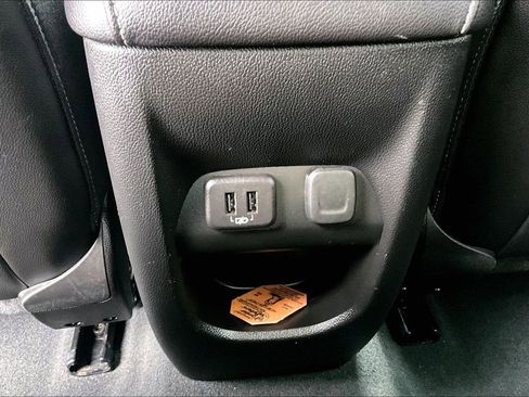 Used 2022 Chevrolet Colorado LT w/ Redline Special Edition image 34