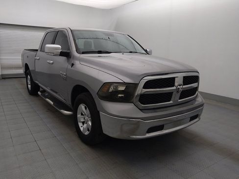 Used 2020 RAM 1500 Classic SLT w/ Luxury Group image 13