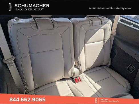 Certified 2023 Lincoln Aviator Reserve RWD image 16