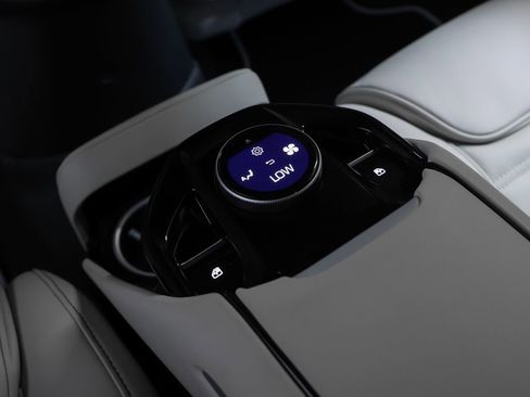 Certified 2025 Ferrari Purosangue AWD/4WD image 80