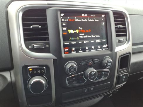 Used 2019 RAM 1500 Classic SLT w/ Luxury Group image 19