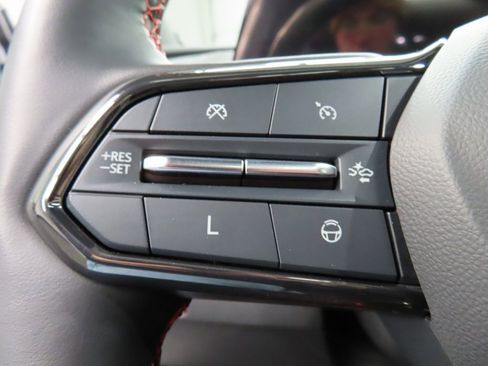 Used 2024 Chevrolet Traverse RS w/ LPO, Floor Liner Package image 59