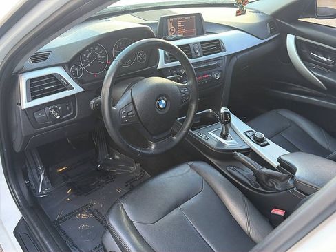 Used 2013 BMW 328i Sedan RWD image 4