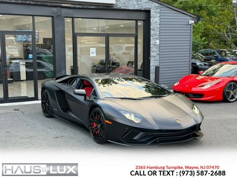 Used 2018 Lamborghini Aventador S AWD/4WD image 15