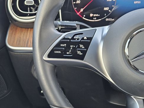 Certified 2025 Mercedes-Benz C 300 Sedan image 28