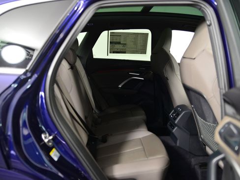 New 2025 Audi Q5 Prestige image 21