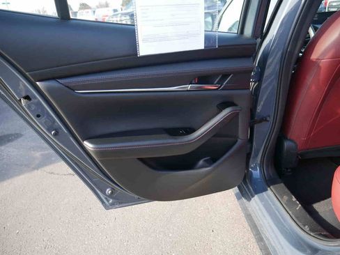 Used 2024 MAZDA MAZDA3 s image 13