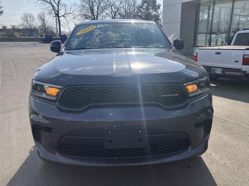 Used 2024 Dodge Durango GT image 2