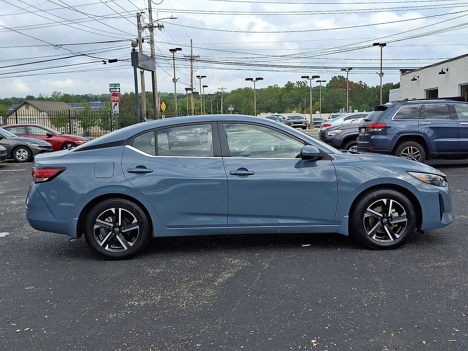 Used 2025 Nissan Sentra SV FWD image 7