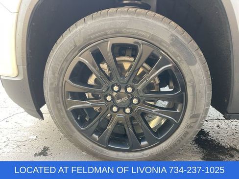 Used 2022 GMC Acadia SLT w/ Elevation Edition AWD/4WD image 33