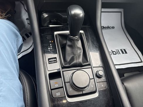 Used 2025 MAZDA MAZDA3 s image 17