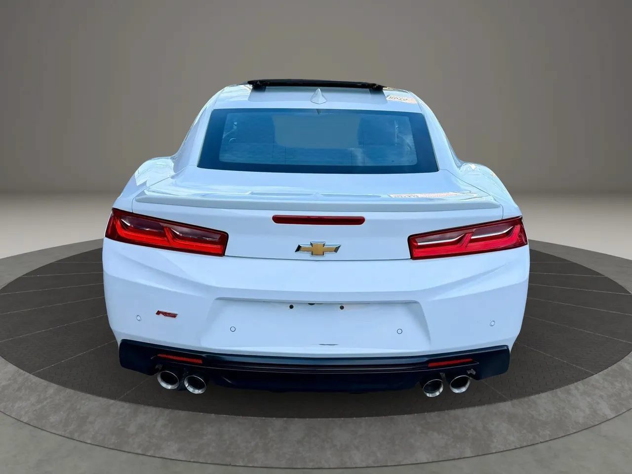 Used 2017 Chevrolet Camaro LT RWD image 5