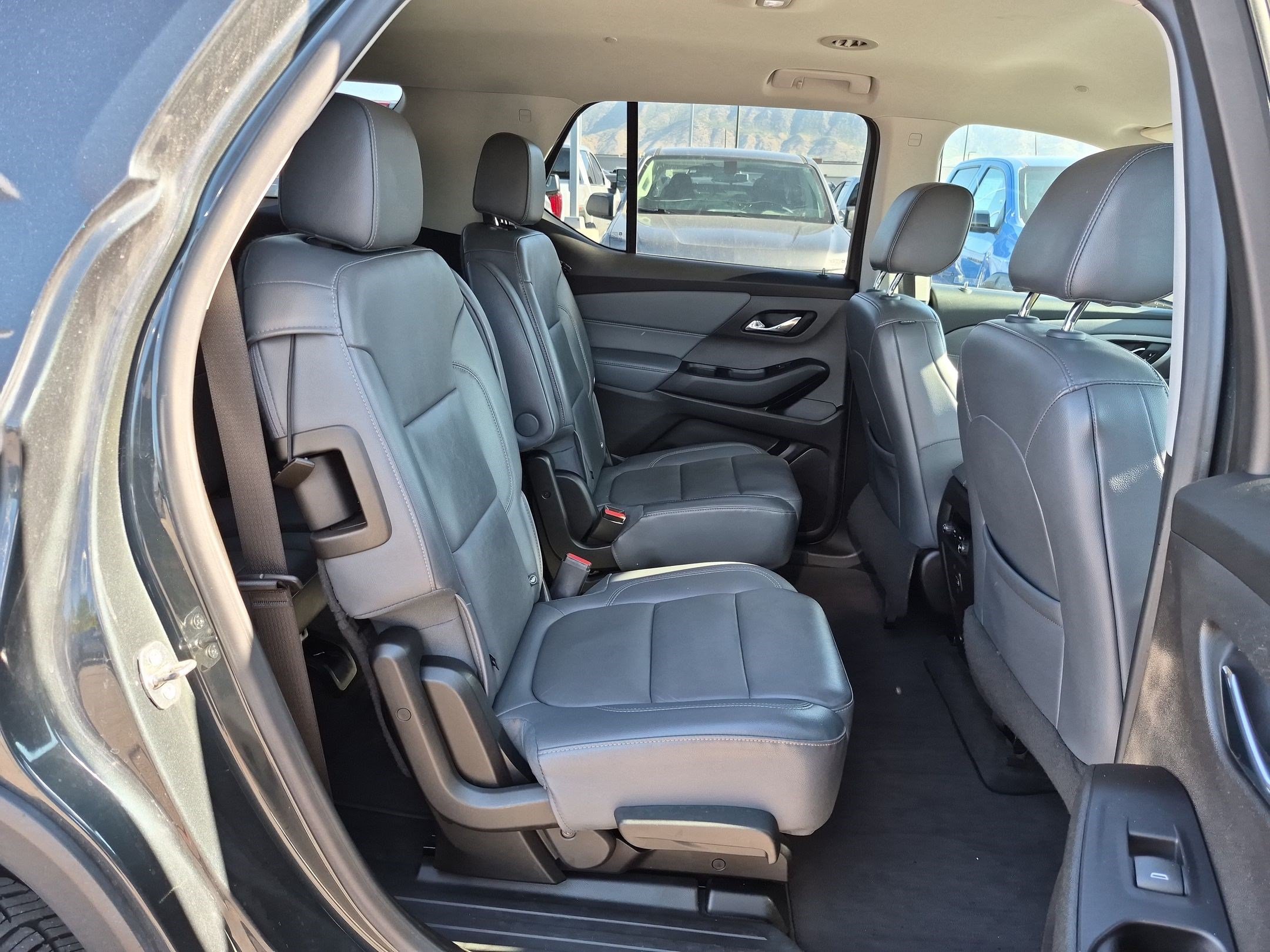 Used 2019 Chevrolet Traverse LT w/ LPO, Black Accent Package AWD/4WD image 29