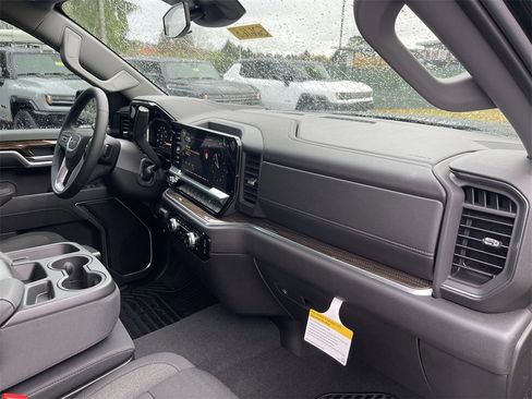 New 2026 GMC Sierra 1500 Elevation image 28