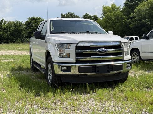 Used 2016 Ford F150 Lariat w/ Equipment Group 501A Mid AWD/4WD image 35