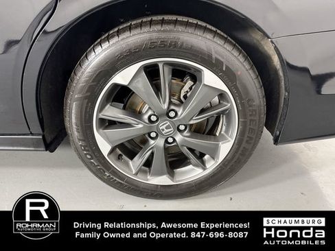 Used 2024 Honda Odyssey Elite image 6