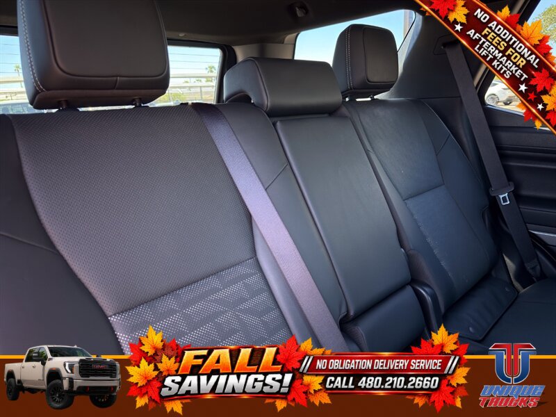 Used 2025 Toyota 4Runner TRD Off-Road Premium AWD/4WD image 27