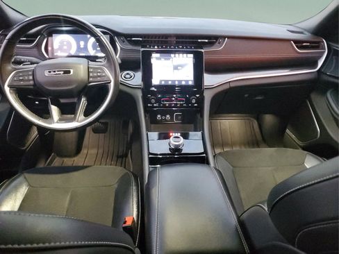 Certified 2022 Jeep Grand Cherokee L Altitude image 10