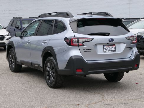Certified 2023 Subaru Outback Onyx Edition XT AWD/4WD image 3